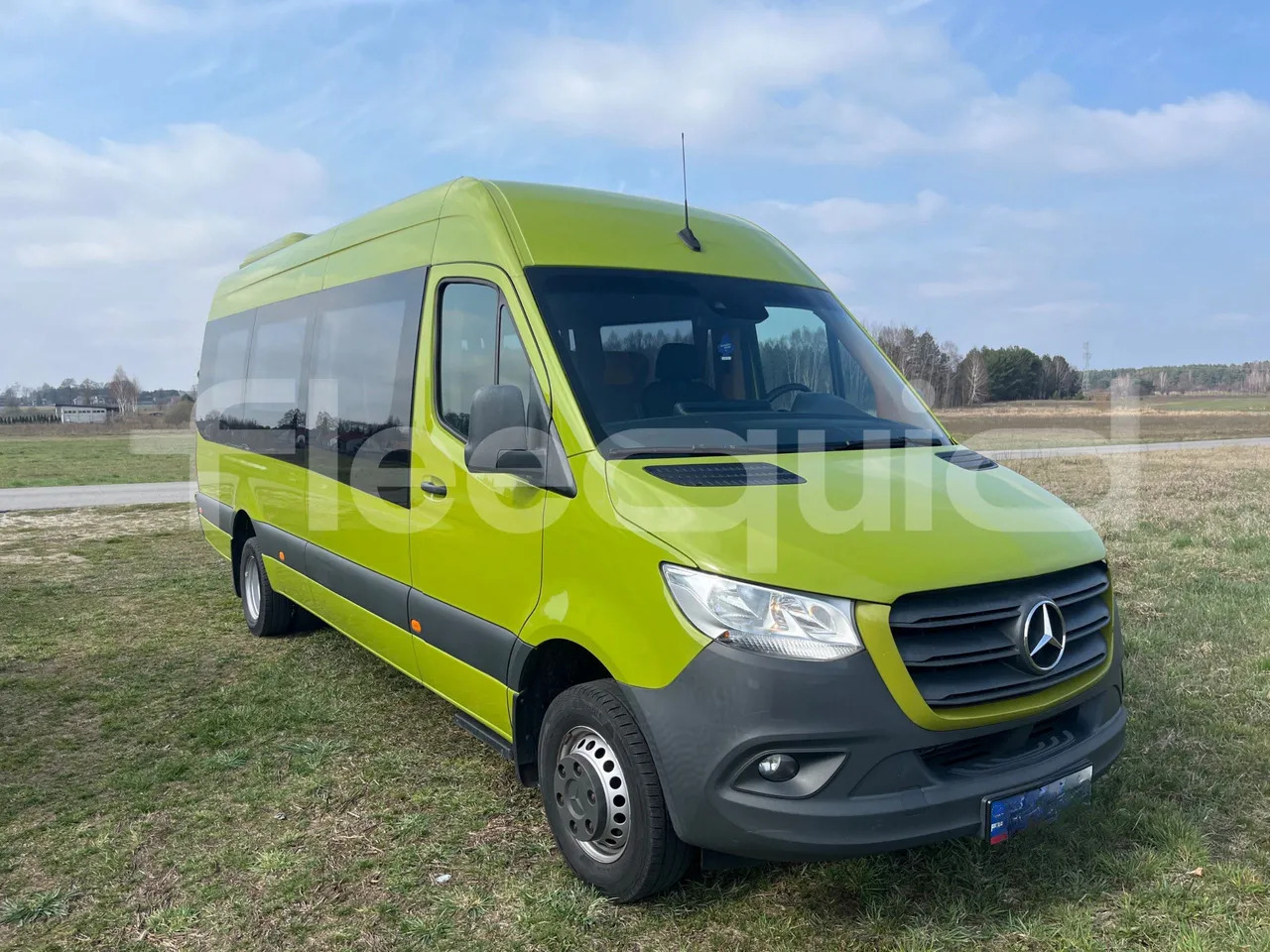 Mercedes-Benz Sprinter - Xe đò: hình 1 Mercedes-Benz Sprinter - Xe đò: hình 1