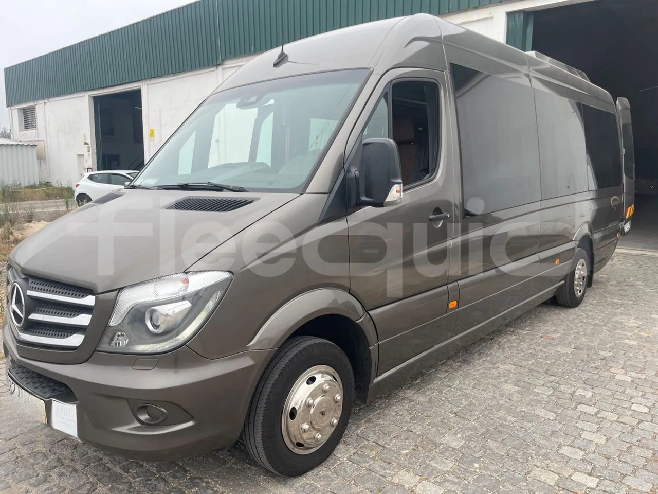 Mercedes-Benz Sprinter - Xe bus mini, Xe van chở khách: hình 3 Mercedes-Benz Sprinter - Xe bus mini, Xe van chở khách: hình 3