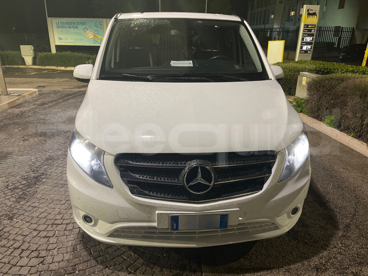 Mercedes-Benz Vito Tourer - Xe đò: hình 2 Mercedes-Benz Vito Tourer - Xe đò: hình 2