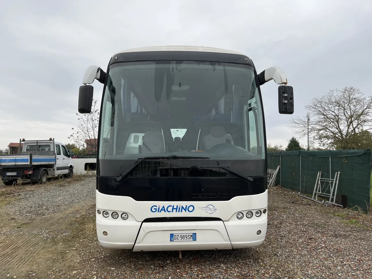 Neoplan P22 - Xe đò: hình 2 Neoplan P22 - Xe đò: hình 2