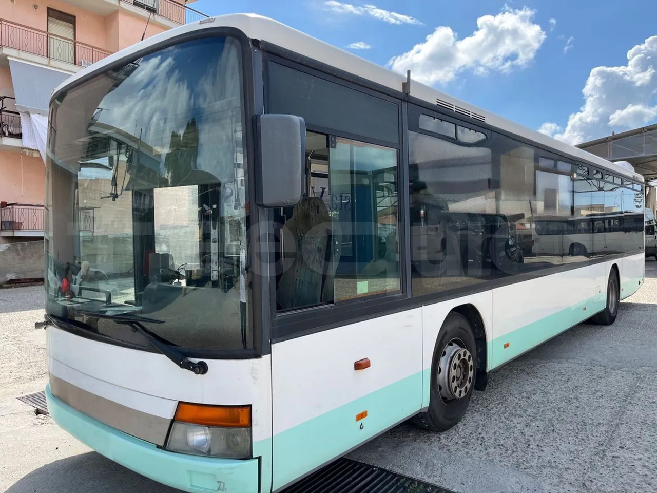 Setra S315 - Xe bus ngoại ô: hình 4 Setra S315 - Xe bus ngoại ô: hình 4
