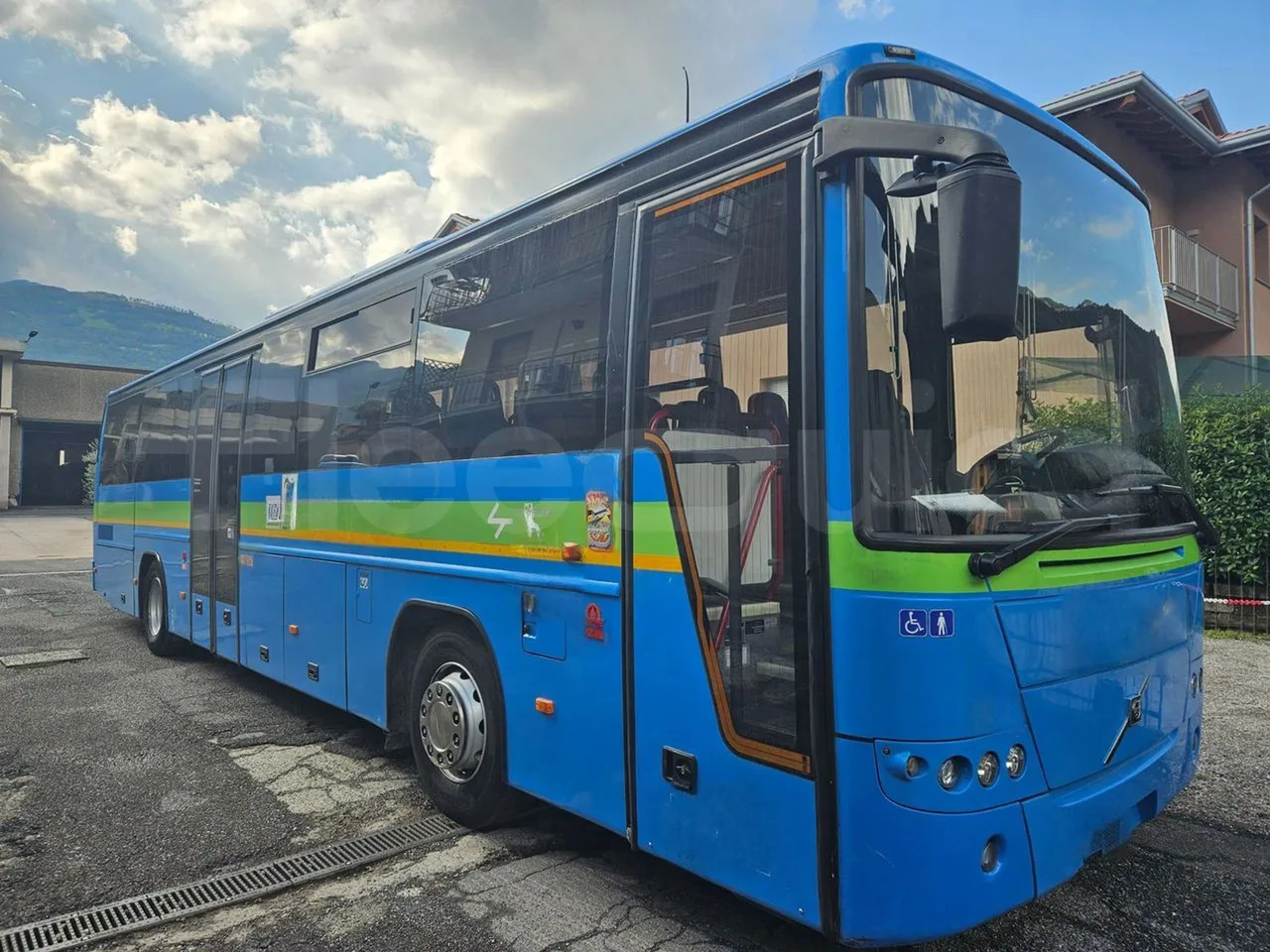Volvo 8700B12B - Xe bus ngoại ô: hình 1 Volvo 8700B12B - Xe bus ngoại ô: hình 1