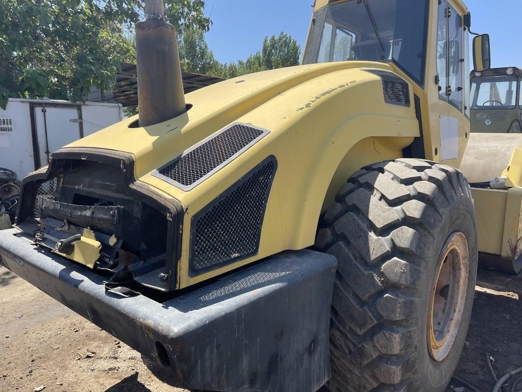 Bomag 226-4 - Máy đầm: hình 2 Bomag 226-4 - Máy đầm: hình 2