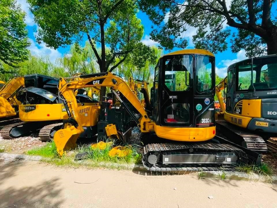CAT 303C CR - Máy xúc mini: hình 4 CAT 303C CR - Máy xúc mini: hình 4