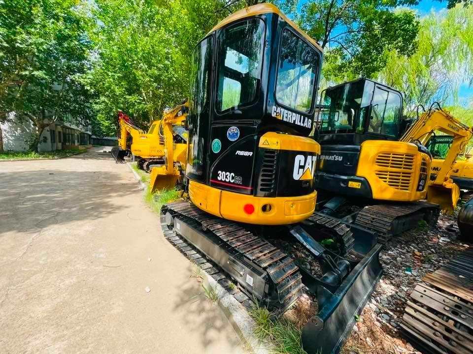 CAT 303C CR - Máy xúc mini: hình 3 CAT 303C CR - Máy xúc mini: hình 3