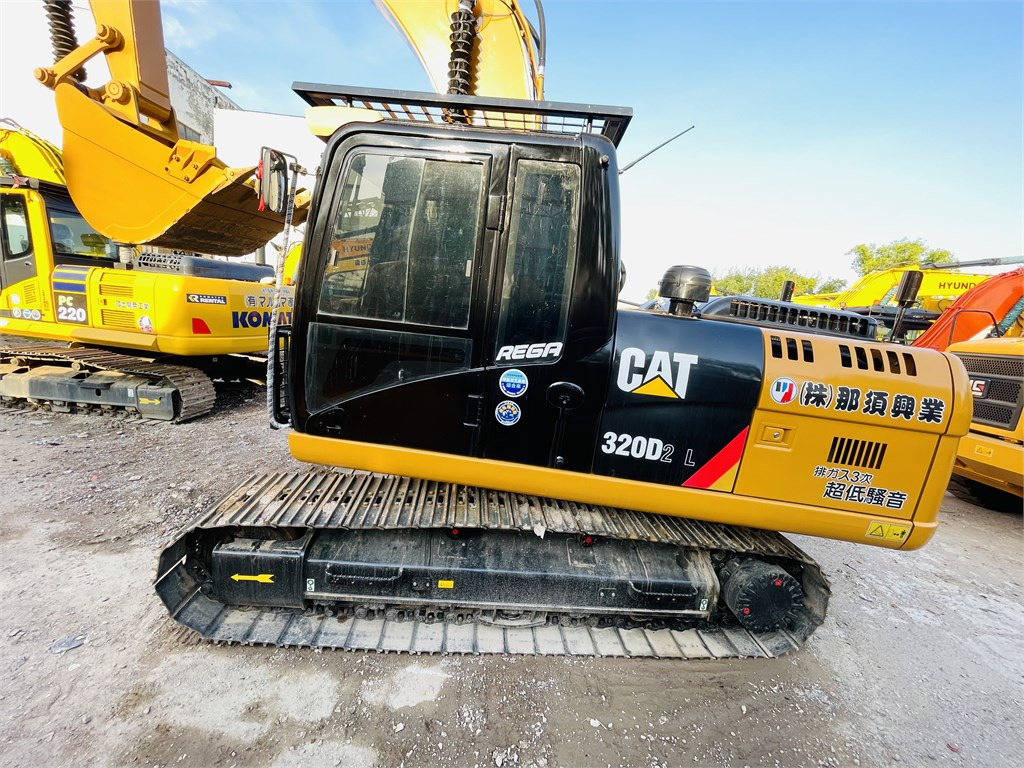 CAT 320D2 L - Máy xúc: hình 5 CAT 320D2 L - Máy xúc: hình 5