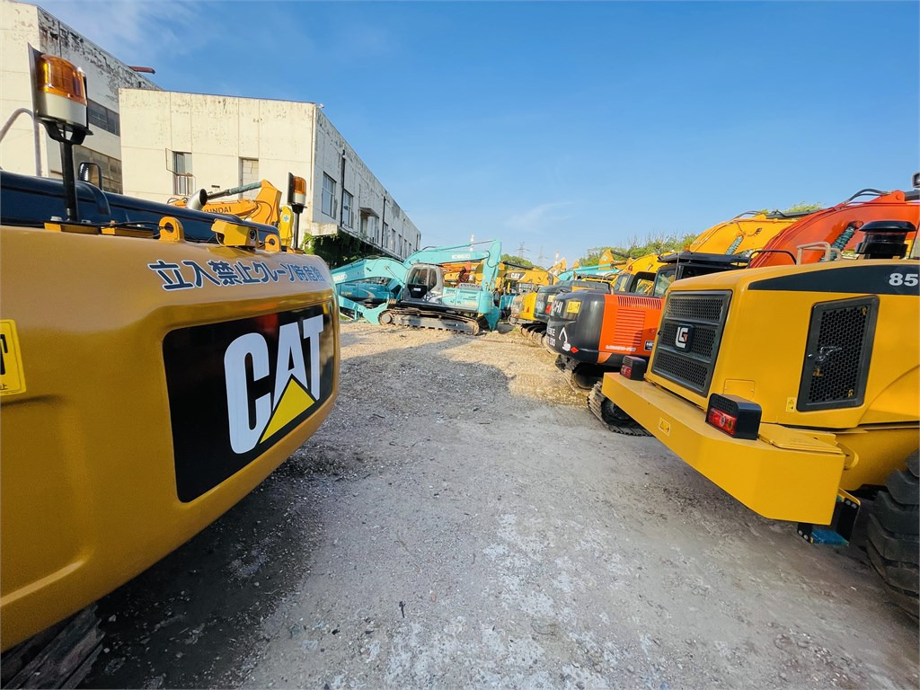 Máy xúc CAT 320D2 L: hình 7