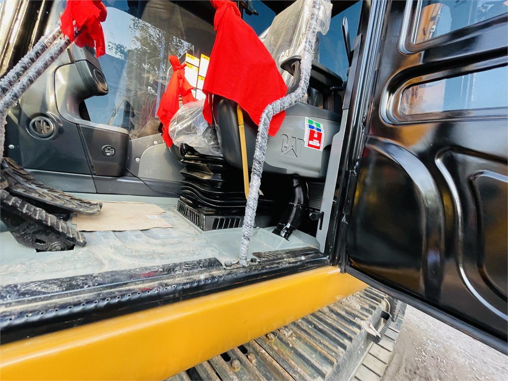 Máy xúc CAT 320D2 L: hình 17