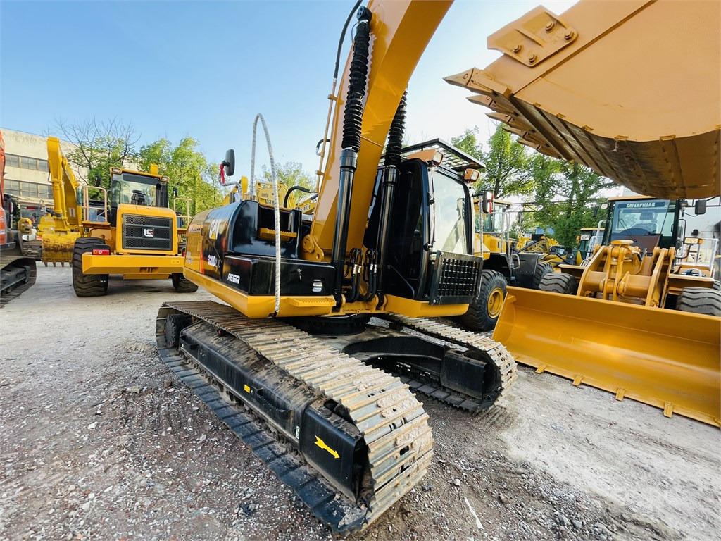 Máy xúc CAT 320D2 L: hình 11