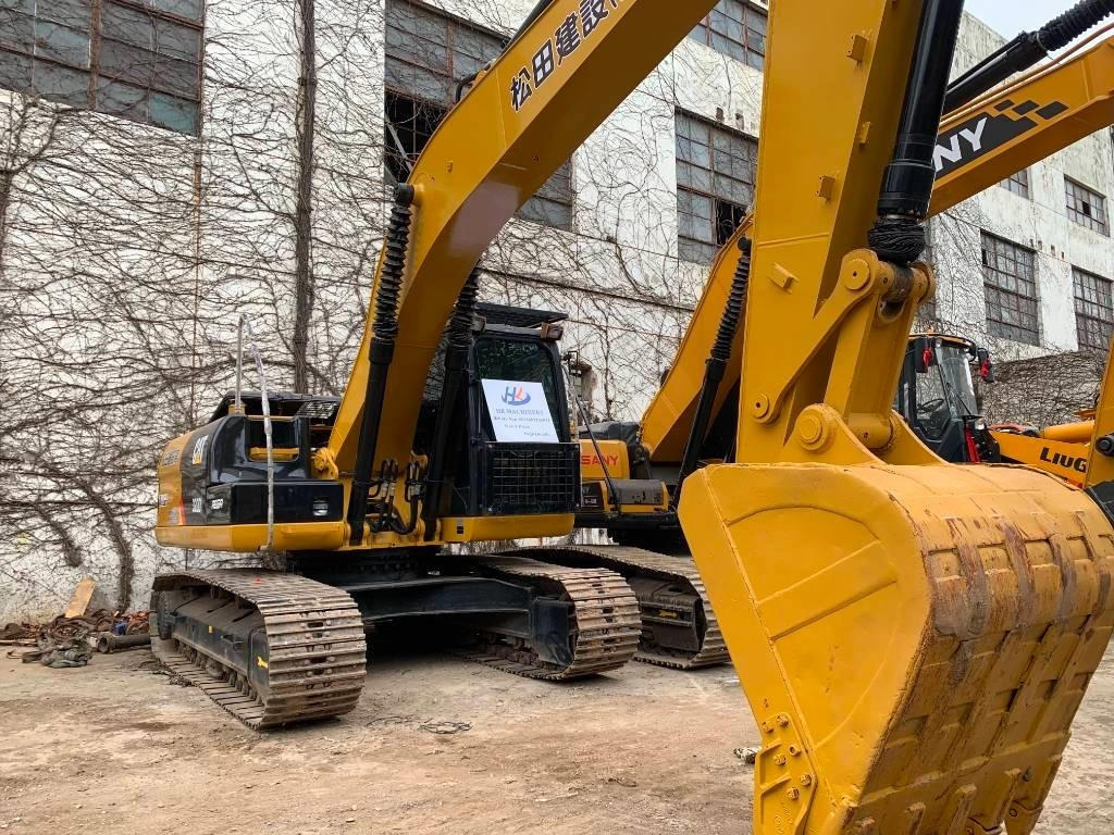 CAT 320D2 - Máy xúc bánh xích: hình 2 CAT 320D2 - Máy xúc bánh xích: hình 2