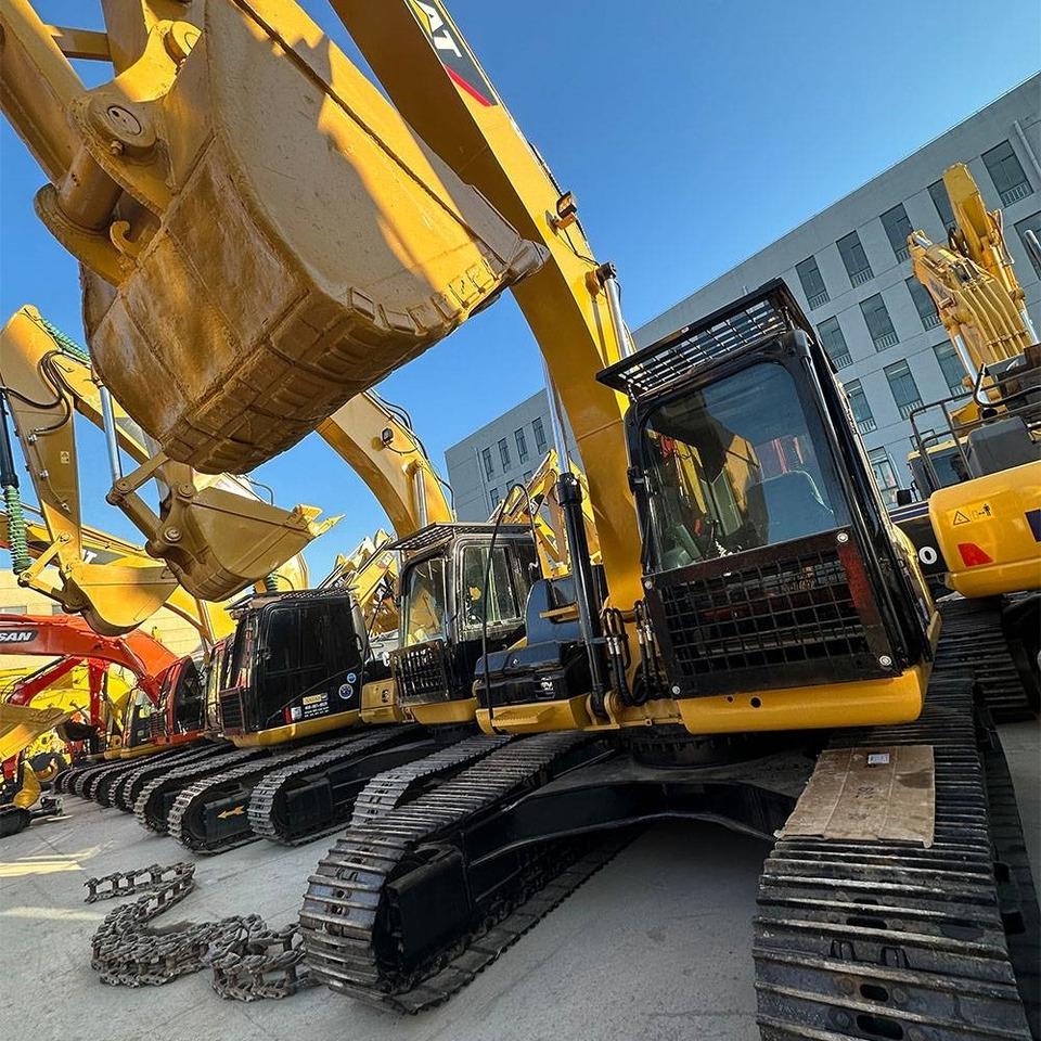 CAT 323 D - Máy xúc bánh xích: hình 3 CAT 323 D - Máy xúc bánh xích: hình 3