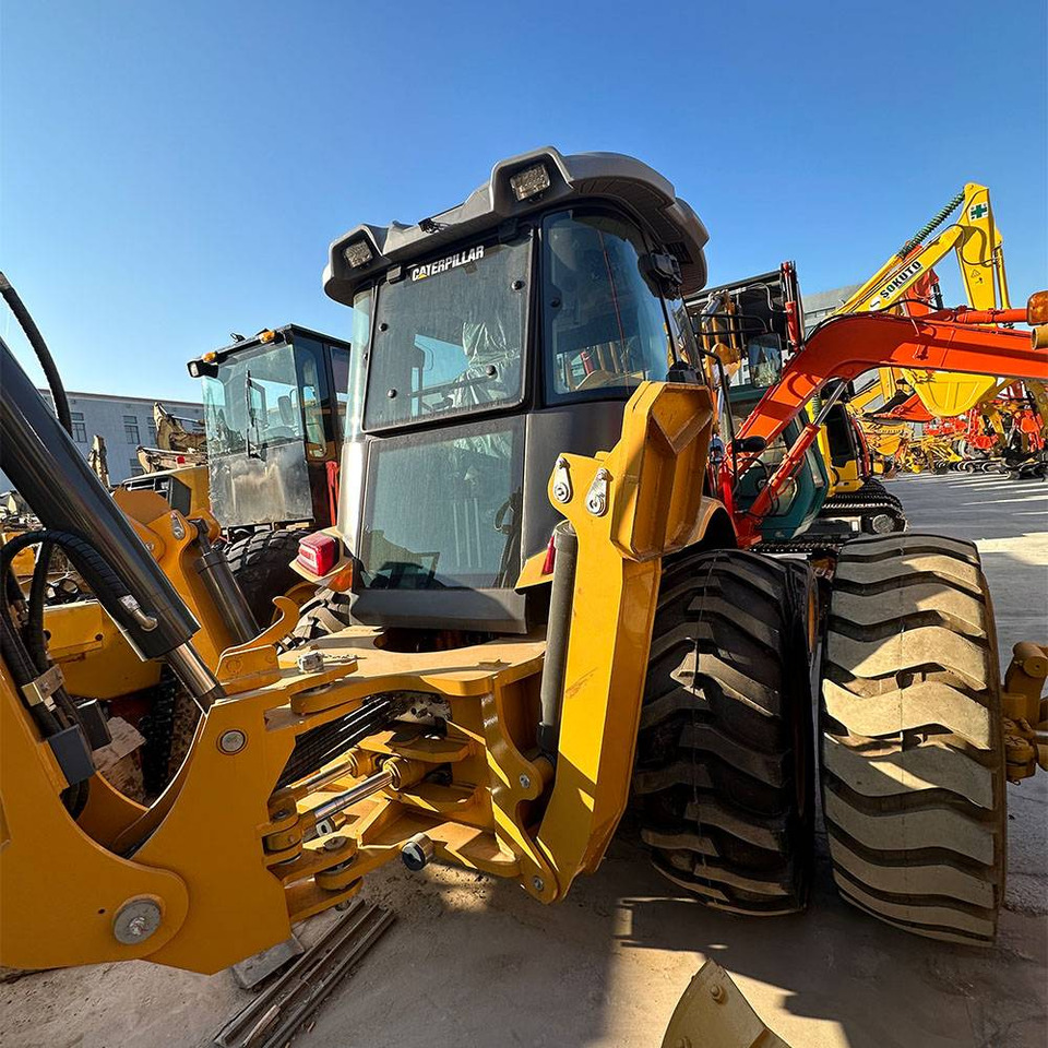 CATERPILLAR 420F - Máy xúc trước múc sau: hình 5 CATERPILLAR 420F - Máy xúc trước múc sau: hình 5
