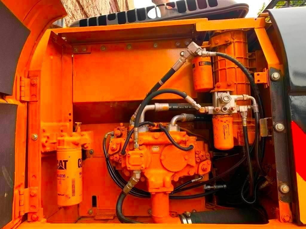 Máy xúc bánh xích Carter 320D2: hình 7