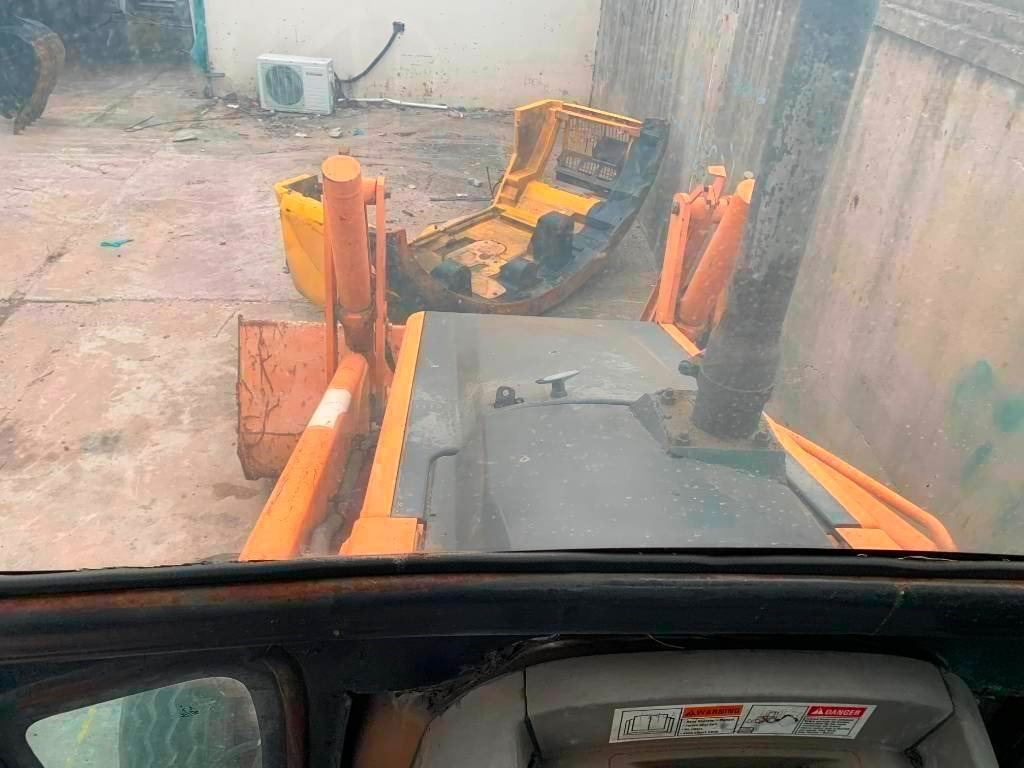 Case 580 M - Máy xúc trước múc sau: hình 3 Case 580 M - Máy xúc trước múc sau: hình 3