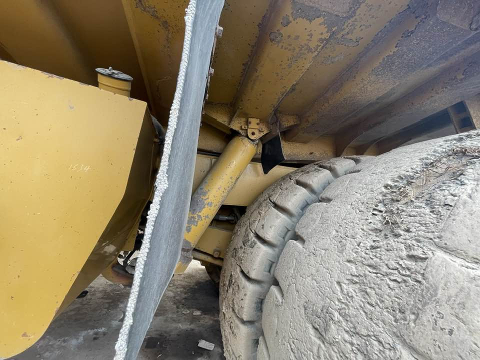 Caterpillar Cat 773f - Xe ben cứng/ Xe chở đá: hình 2 Caterpillar Cat 773f - Xe ben cứng/ Xe chở đá: hình 2