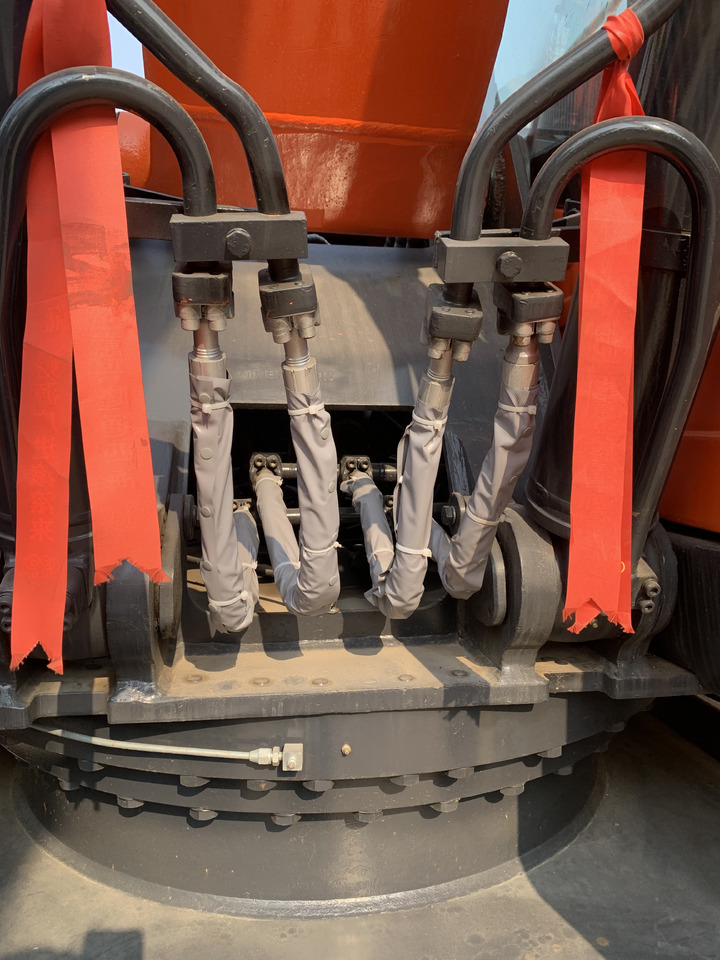 DOOSAN DX300LC-9C - Máy xúc bánh lốp: hình 5 DOOSAN DX300LC-9C - Máy xúc bánh lốp: hình 5