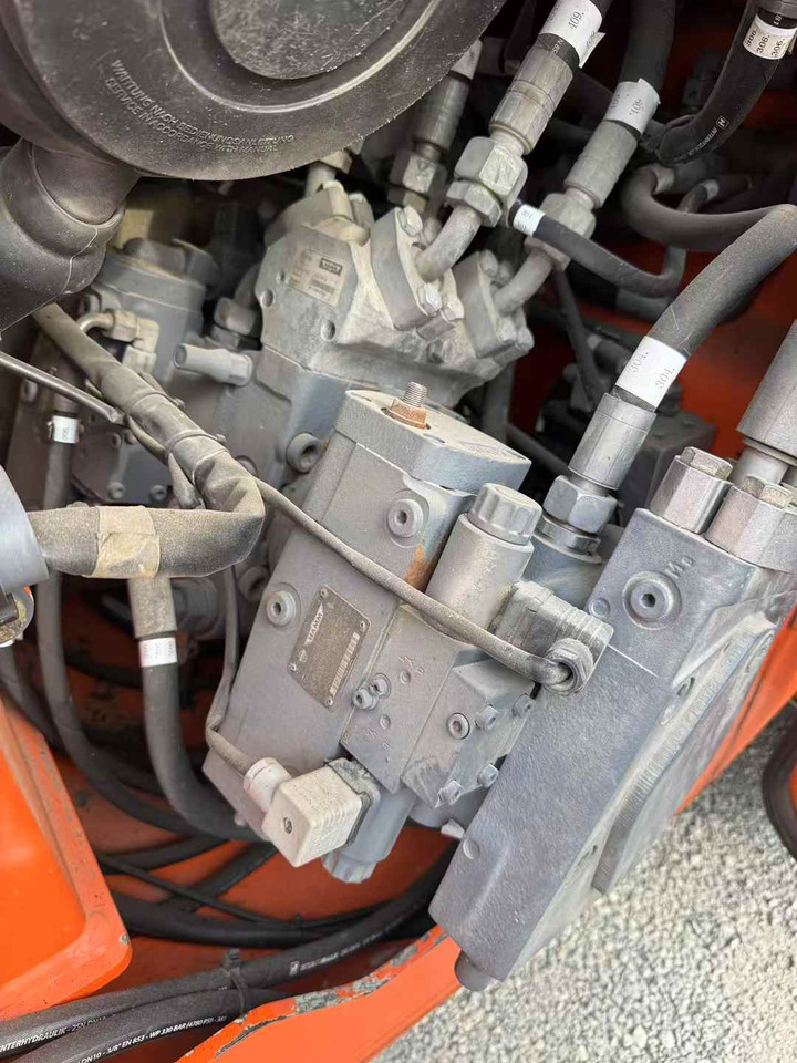 HAMM HD128 - Máy lăn đường: hình 3 HAMM HD128 - Máy lăn đường: hình 3