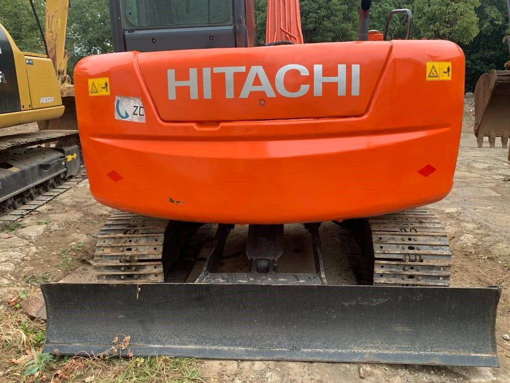 Hitachi Zaxis 70 - Máy xúc bánh xích: hình 5 Hitachi Zaxis 70 - Máy xúc bánh xích: hình 5