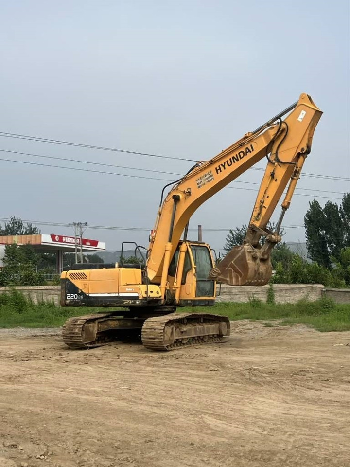 Hyundai R220-9S - Máy xúc bánh xích: hình 1 Hyundai R220-9S - Máy xúc bánh xích: hình 1