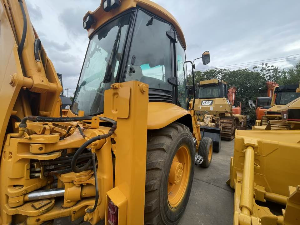 JCB 3CX - Máy xúc trước múc sau: hình 4 JCB 3CX - Máy xúc trước múc sau: hình 4