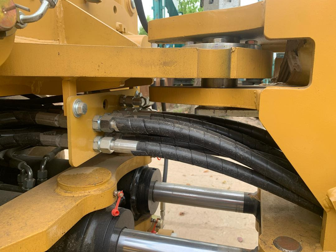 JCB 3CX - Máy xúc trước múc sau: hình 2 JCB 3CX - Máy xúc trước múc sau: hình 2