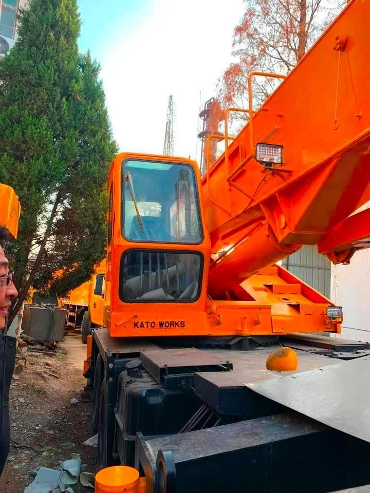 Kato NK 250 E - Cần cẩu mọi địa hình: hình 3 Kato NK 250 E - Cần cẩu mọi địa hình: hình 3
