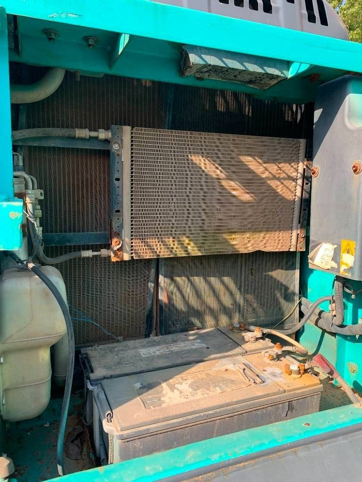 Kobelco SK 260 - Máy xúc bánh xích: hình 4 Kobelco SK 260 - Máy xúc bánh xích: hình 4