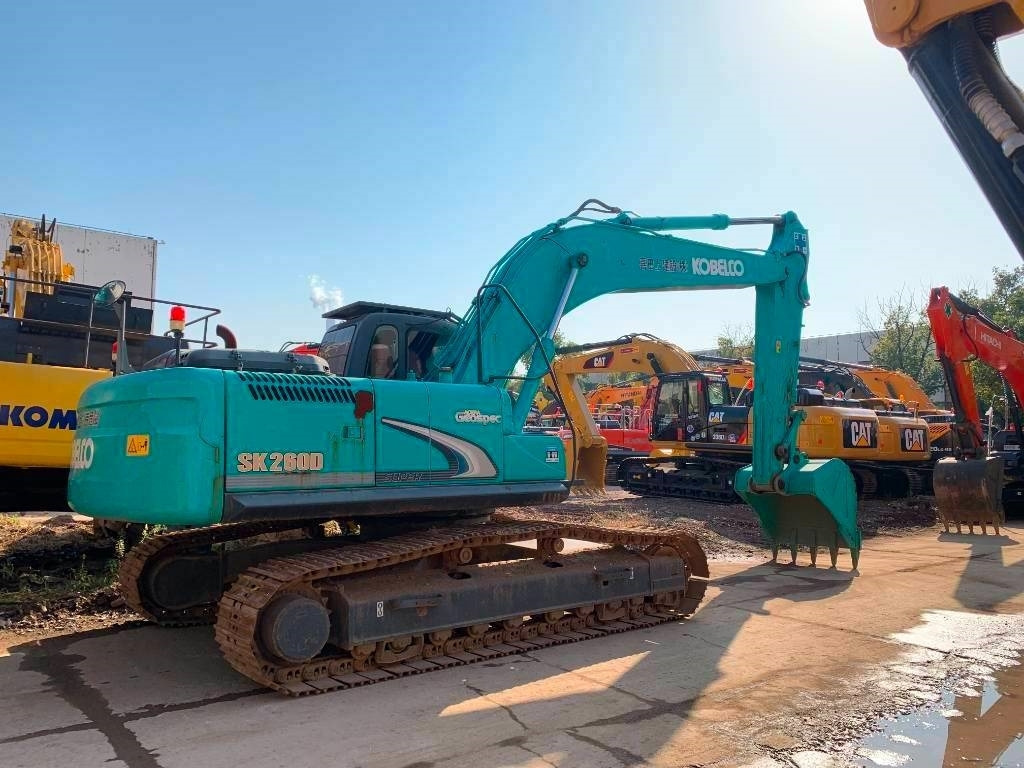 Kobelco SK 260 - Máy xúc bánh xích: hình 1 Kobelco SK 260 - Máy xúc bánh xích: hình 1