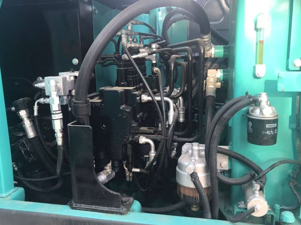 Kobelco SK 75 - Máy xúc mini: hình 2 Kobelco SK 75 - Máy xúc mini: hình 2