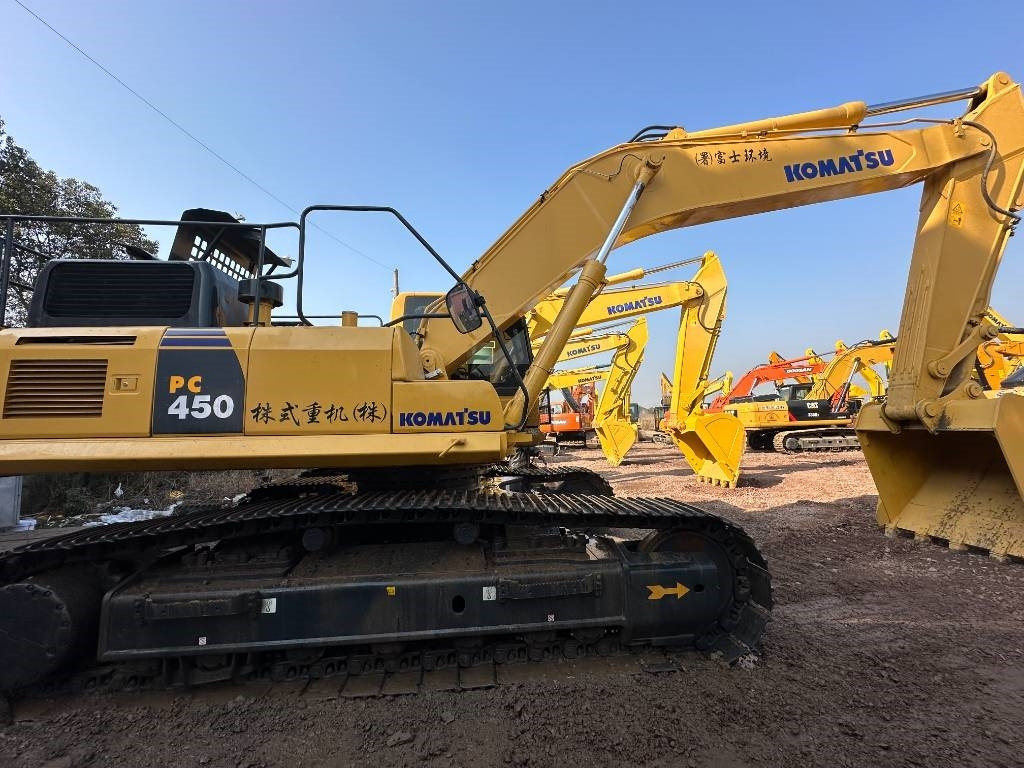 Komatsu PC 450 - Máy xúc bánh xích: hình 1 Komatsu PC 450 - Máy xúc bánh xích: hình 1
