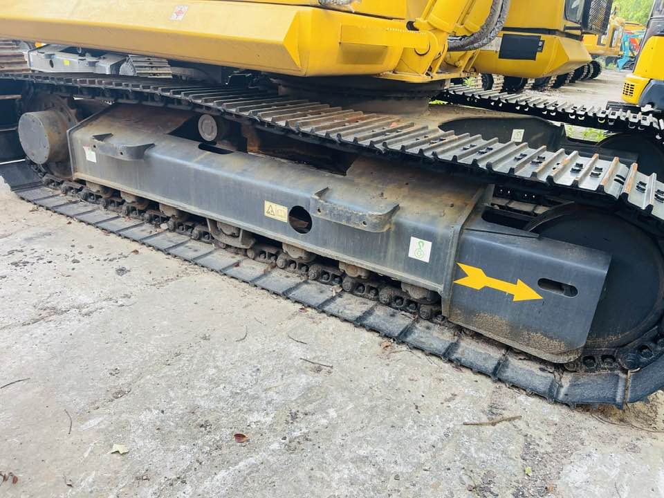 Komatsu PC130-8 - Máy xúc mini: hình 3 Komatsu PC130-8 - Máy xúc mini: hình 3