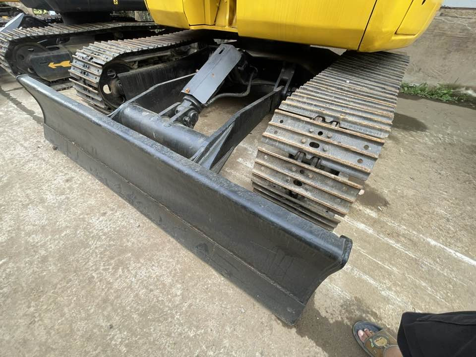 Komatsu PC78MR-6 - Máy xúc mini: hình 5 Komatsu PC78MR-6 - Máy xúc mini: hình 5