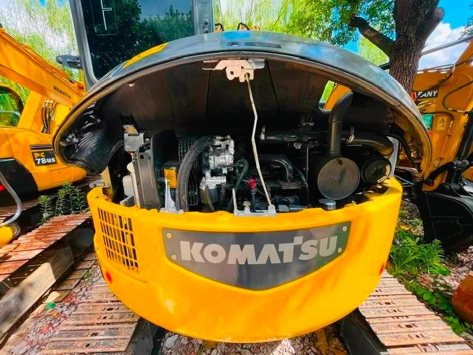 Komatsu PC78US-11 - Máy xúc mini: hình 1 Komatsu PC78US-11 - Máy xúc mini: hình 1