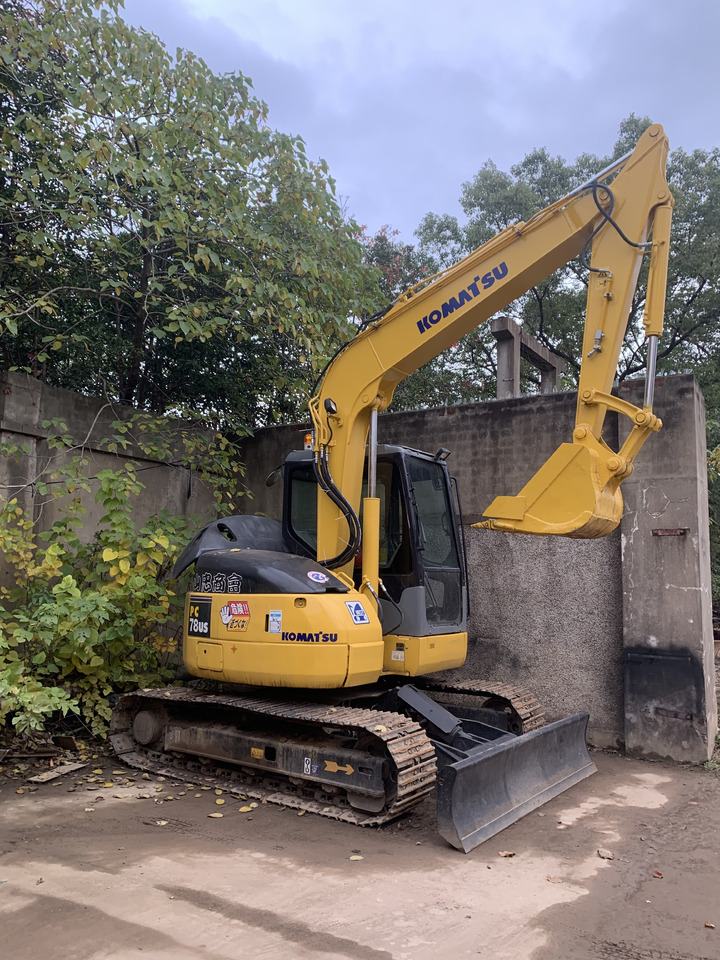 Komatsu PC78US-6 - Máy xúc mini: hình 1 Komatsu PC78US-6 - Máy xúc mini: hình 1