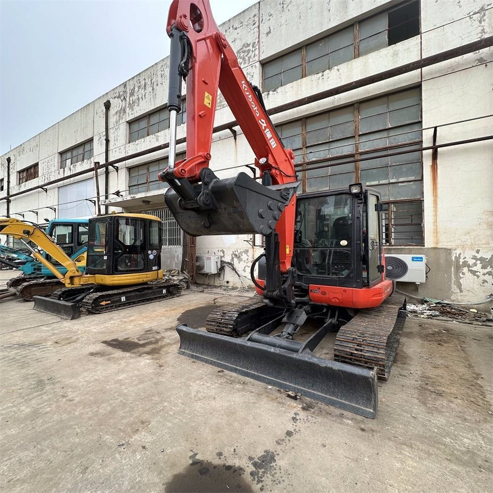 Kubota KX 163 - Máy xúc bánh xích: hình 2 Kubota KX 163 - Máy xúc bánh xích: hình 2