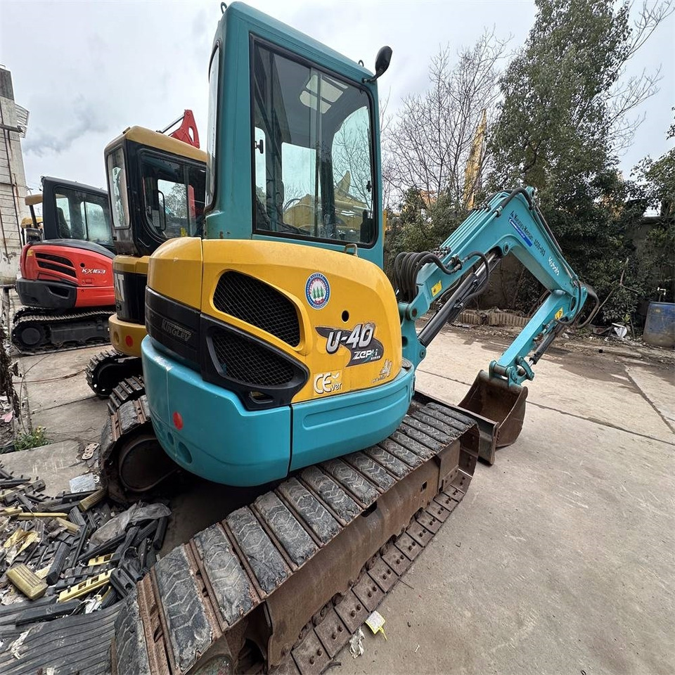 Kubota U 40-6 - Máy xúc mini: hình 3 Kubota U 40-6 - Máy xúc mini: hình 3