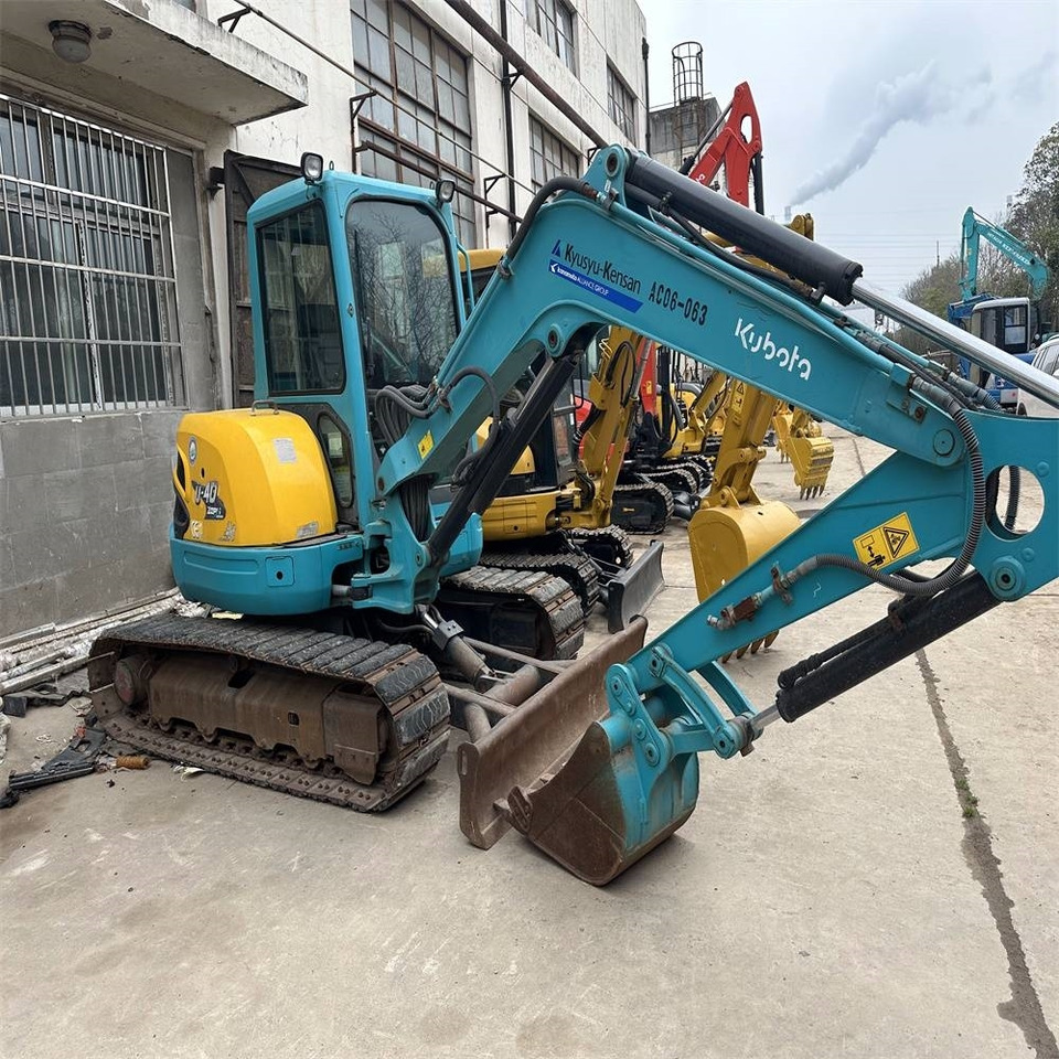 Kubota U 40-6 - Máy xúc mini: hình 1 Kubota U 40-6 - Máy xúc mini: hình 1