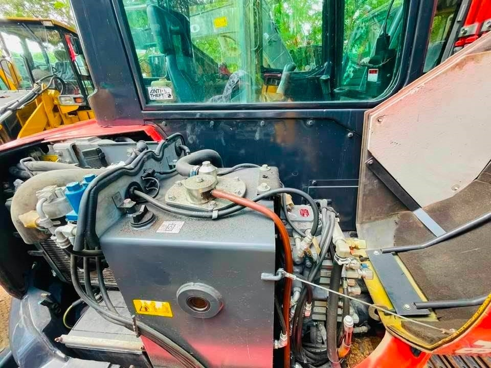 Kubota U55-4 - Máy xúc mini: hình 2 Kubota U55-4 - Máy xúc mini: hình 2