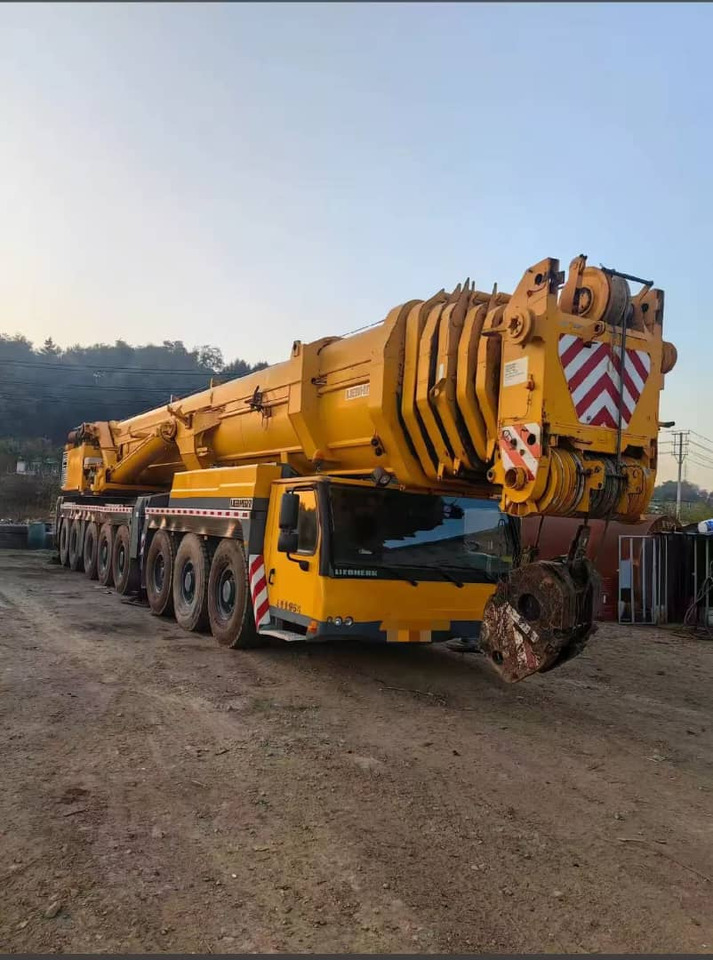 LIEBHERR LTM 1500-8.1 - Cần cẩu mọi địa hình: hình 2 LIEBHERR LTM 1500-8.1 - Cần cẩu mọi địa hình: hình 2
