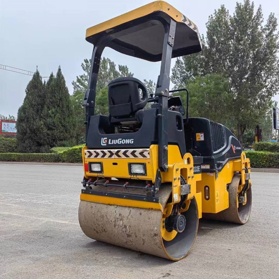 Liugong 6033E - Máy lăn đường: hình 3 Liugong 6033E - Máy lăn đường: hình 3