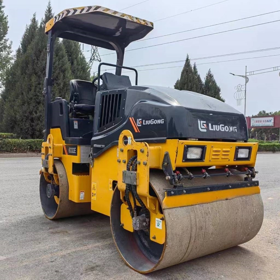 Liugong 6033E - Máy lăn đường: hình 1 Liugong 6033E - Máy lăn đường: hình 1