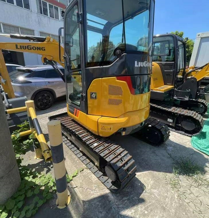 Liugong 9027 FZTS - Máy xúc bánh xích: hình 3 Liugong 9027 FZTS - Máy xúc bánh xích: hình 3