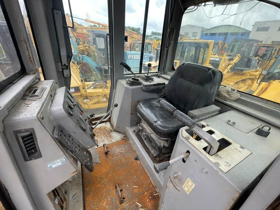 Caterpillar D7G2 LGP - Máy móc xây dựng: hình 4 Caterpillar D7G2 LGP - Máy móc xây dựng: hình 4