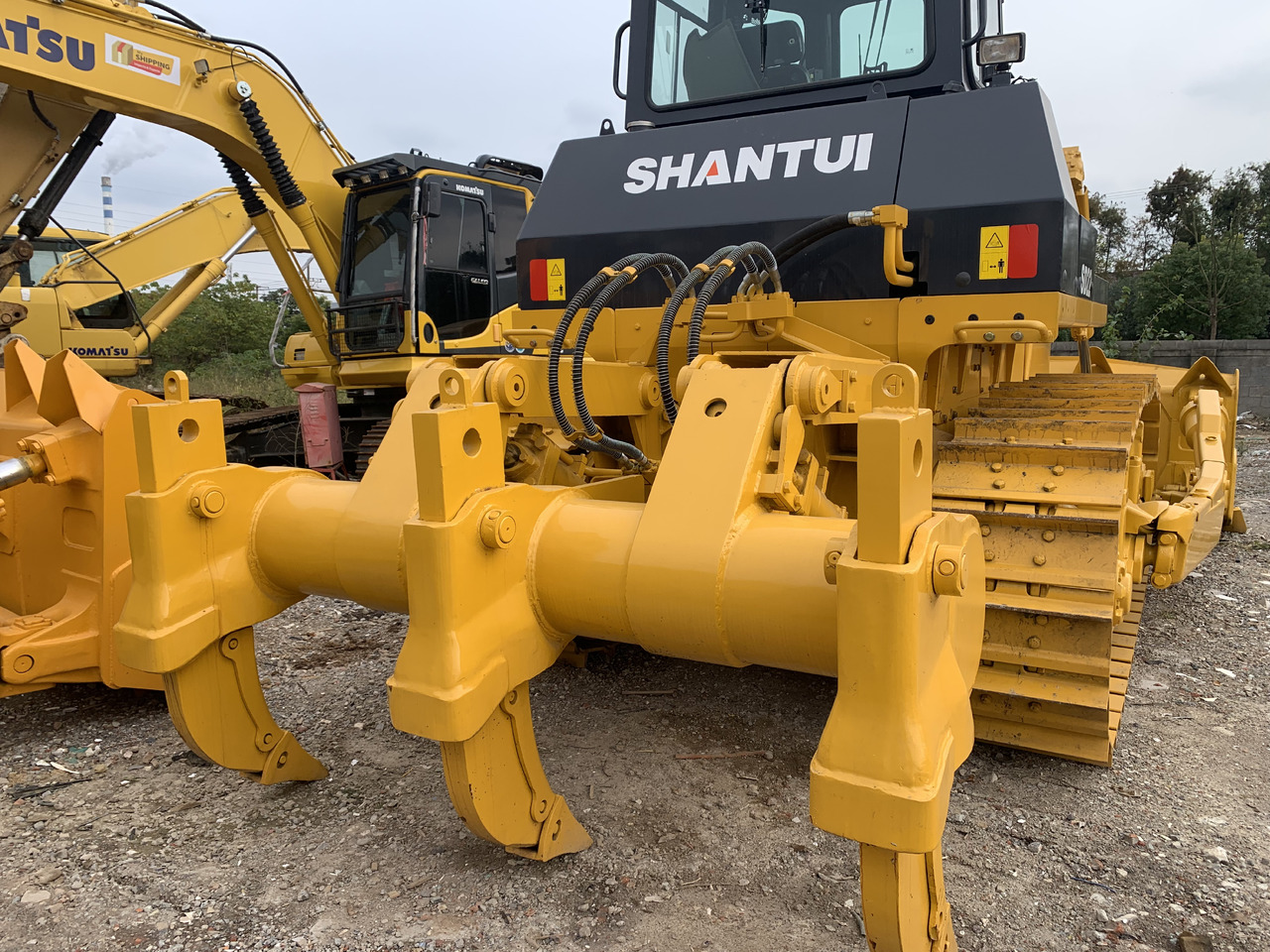 SHANTUI SD22 - Máy ủi: hình 4 SHANTUI SD22 - Máy ủi: hình 4