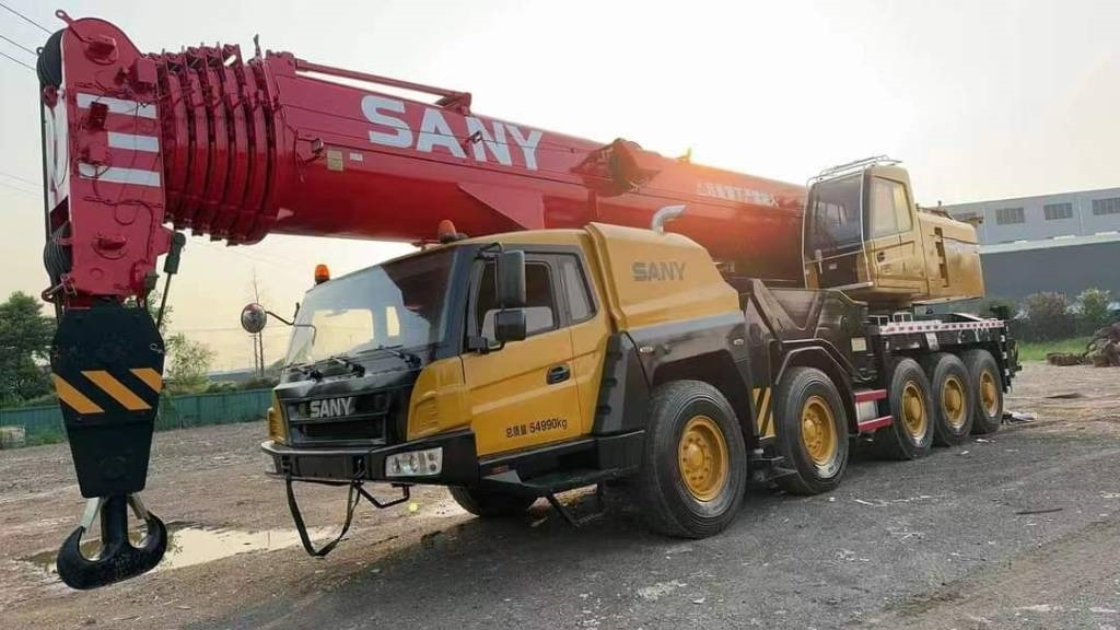 Sany STC 1000 S - Cần cẩu mọi địa hình: hình 2 Sany STC 1000 S - Cần cẩu mọi địa hình: hình 2