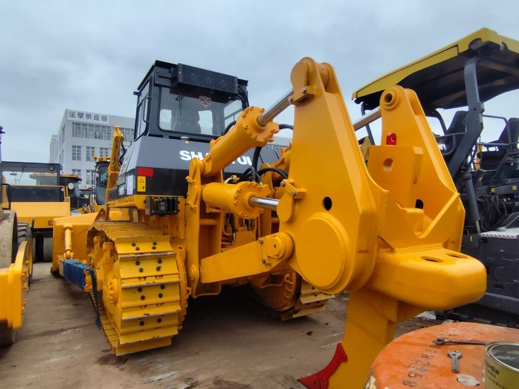 Máy ủi Shantui SD32: hình 1