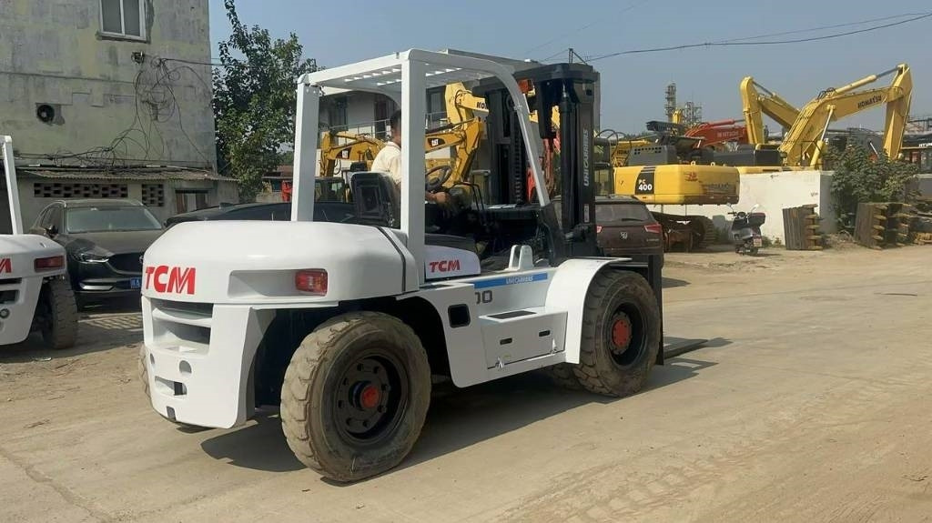 TCM FD 100 Z8 - Xe nhấc hình viễn vọng kính: hình 2 TCM FD 100 Z8 - Xe nhấc hình viễn vọng kính: hình 2