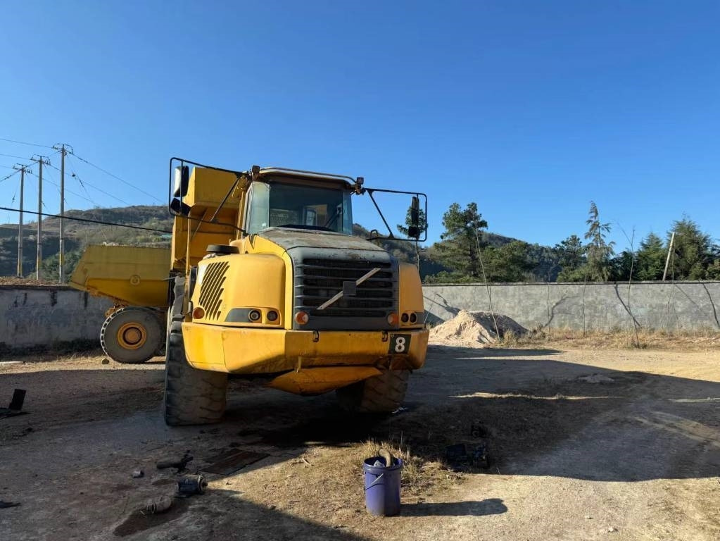 Volvo A 40 D - Xe ben đổ có khớp nối: hình 5 Volvo A 40 D - Xe ben đổ có khớp nối: hình 5