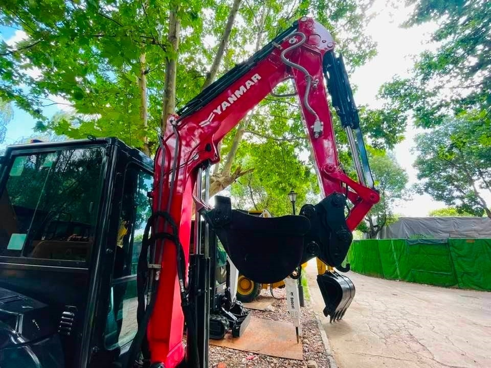 Yanmar vio35 - Máy xúc mini: hình 5 Yanmar vio35 - Máy xúc mini: hình 5