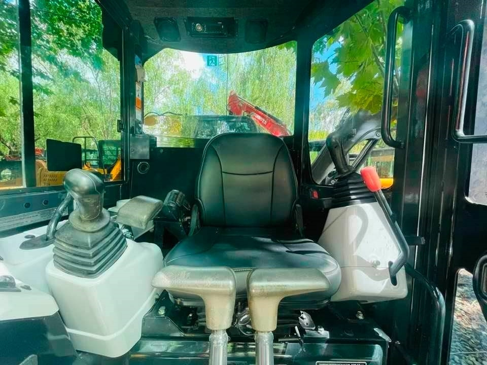 Yanmar vio35 - Máy xúc mini: hình 4 Yanmar vio35 - Máy xúc mini: hình 4